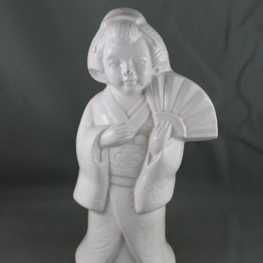 Unique Japanese Lady Benihana - No Front Hole - Backpack Design for Straws